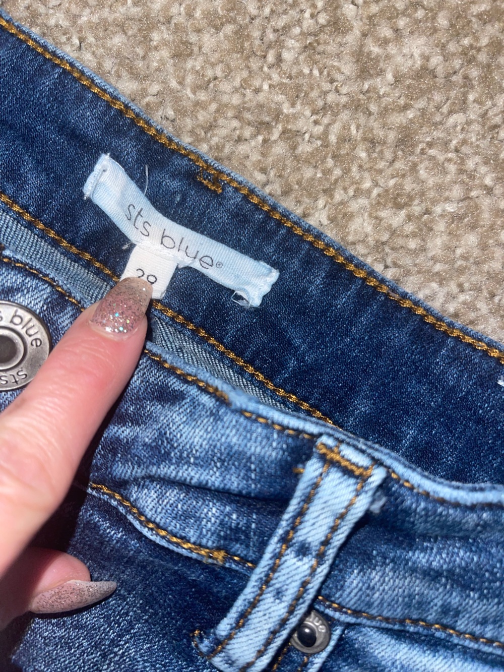 Woman’s jeans - Picture 3 of 4